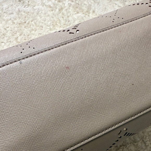 Tory Burch Robinson Crosshatch Tote Shoulder Bag Taupe - Picture 8 of 16